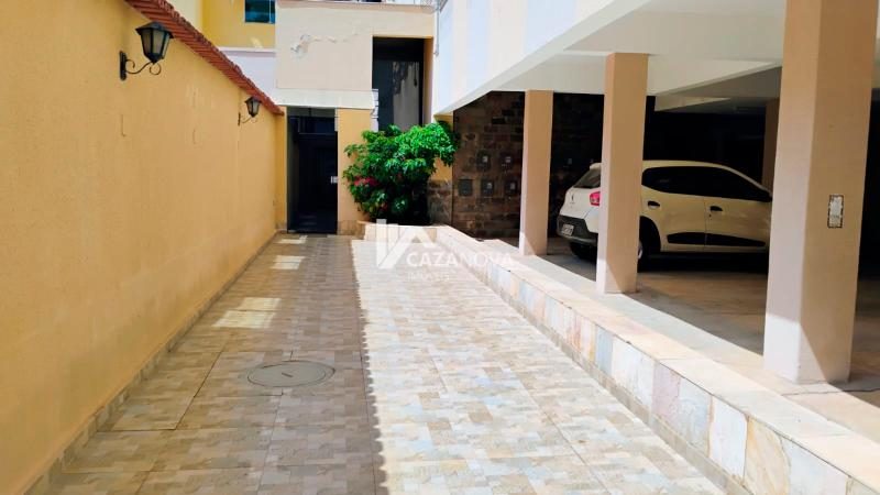 Apartamento de 03 quartos com armários no Caiçara