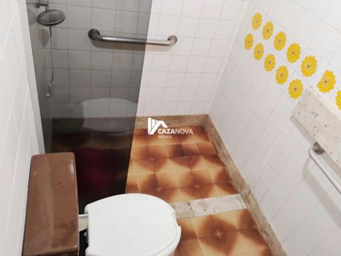 Incrível Casa de 03 quartos, suite e 06 vagas no Caiçara