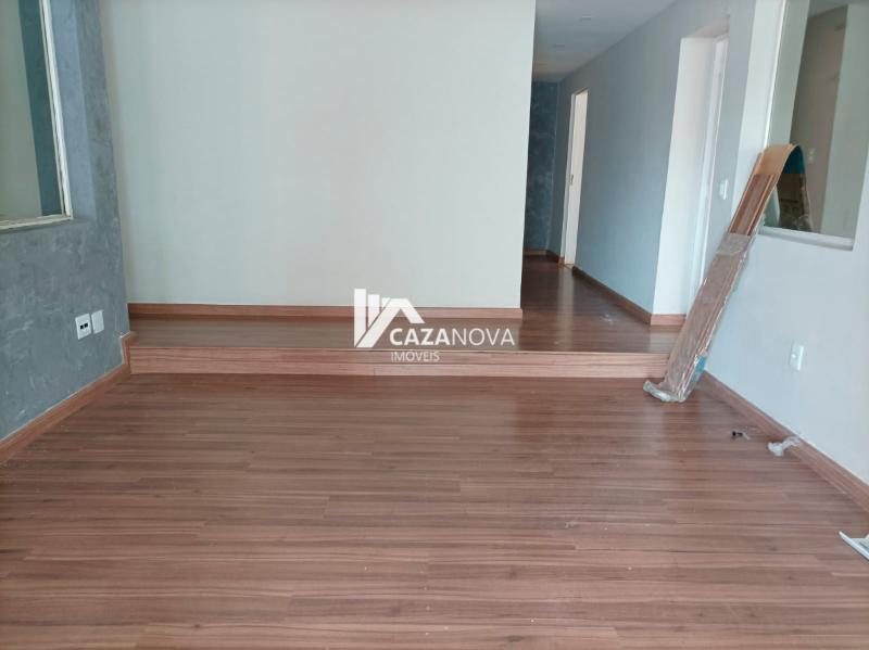 Casa comercial incrível no Caiçara!