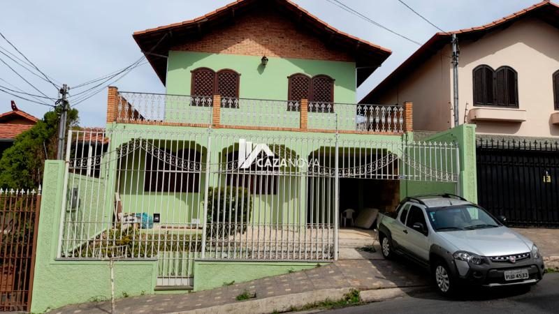 Casa de dois pavimentos com suíte no Caiçara