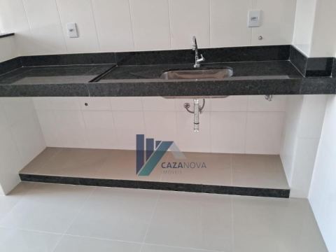 Cazanova Imóveis vende! Excelente apartamento de três quartos prédio novo no bairro Caiçara.