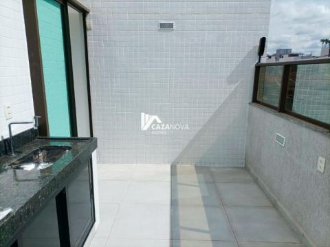 Cazanova Imóveis Vende. Lindo apartamento três quartos com área privativa.