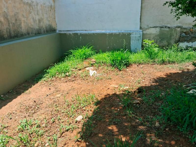 Lote 420 m² em rua plana no Jardim Montanhês