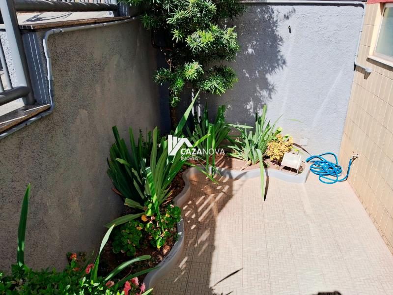 Apartamento amplo de 04 quartos no Caiçara